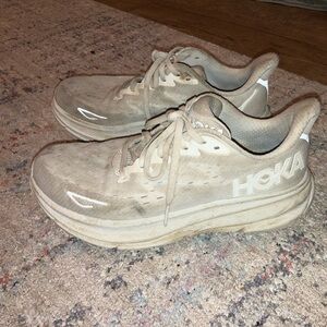 Women HOKA Clifton 9